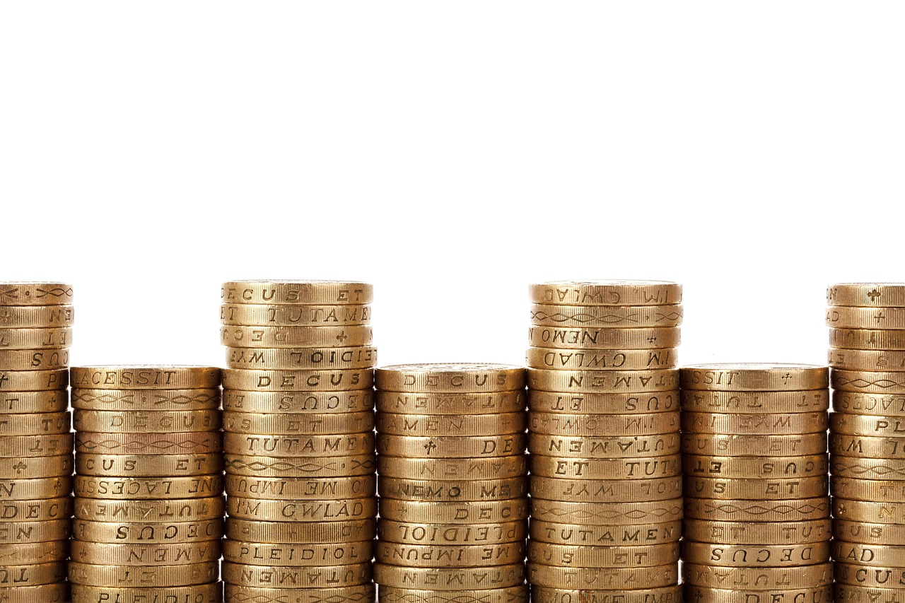 Business, cash, coin — Schedule E: Tracking Rental Income and Expenses for Tax Reporting