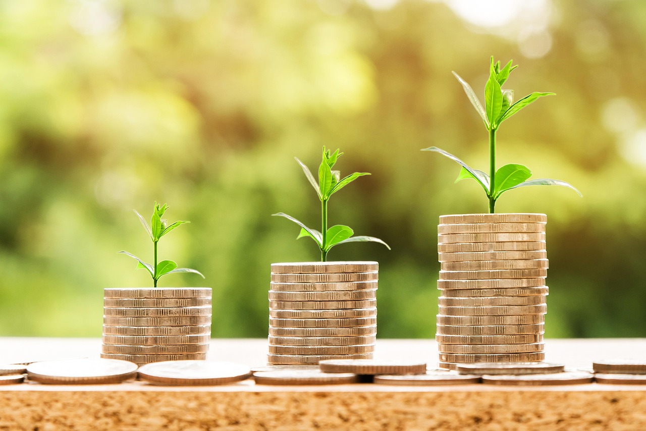 Money, profit, finance — Voices of Success: A Compilation of IronFX Client Testimonials
